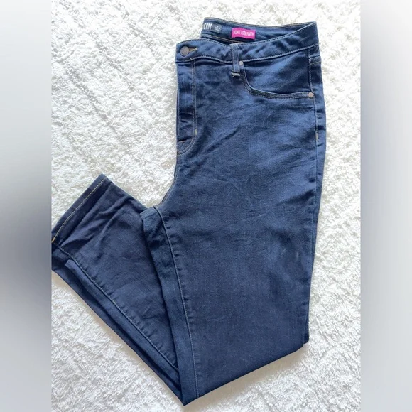 Stretch Straight Leg Blue Jeans - Picture 9 of 9